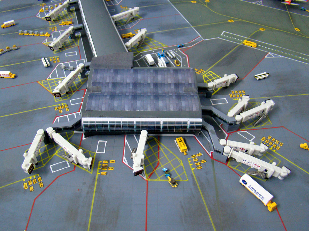 Airport Terminal 1/400 scale
