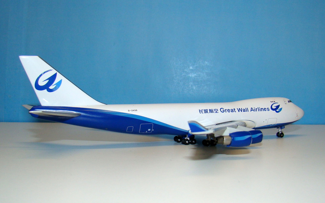 show original title ref Details about   Great wall airlines boeing 747-412 b-2433 a13010 apollo 400 
