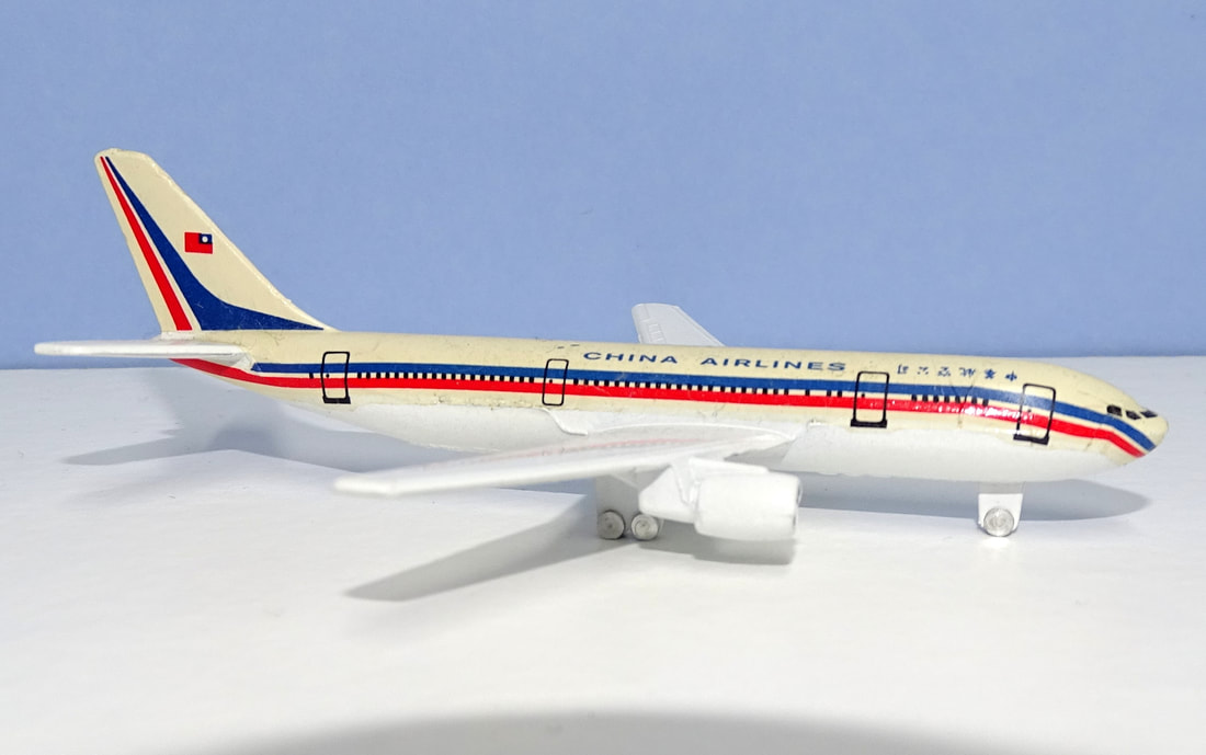 SCHUCO SCHABAK AIRBUS A330-200 TAM BRASIL AIRPLANE DIECAST SCALE 1:600 NEUF OVP 